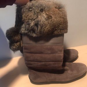 Worn once Tods suede and fur snow boots